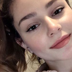 Meet your Posher, Hadil